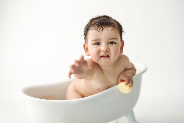 Je vous partage une série de la séance de Manoë, après les photos avec l’arche de ballon, nous avons fait des photos intemporelles dans la petite baignoire ! 

C’est laquelle votre préférée ? Dites le moi en commentaire ⬇️

#shootingbebe #shootingbesancon #photographebebe #maternite #photographebesancon